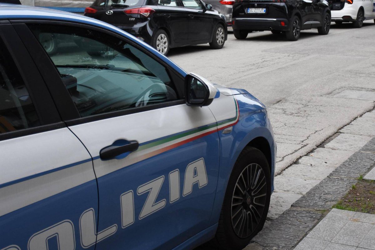 Roma, giovane trovata senza vita in un cortile a Conca d Roma, giovane trovata senza vita in un cortile a Conca d