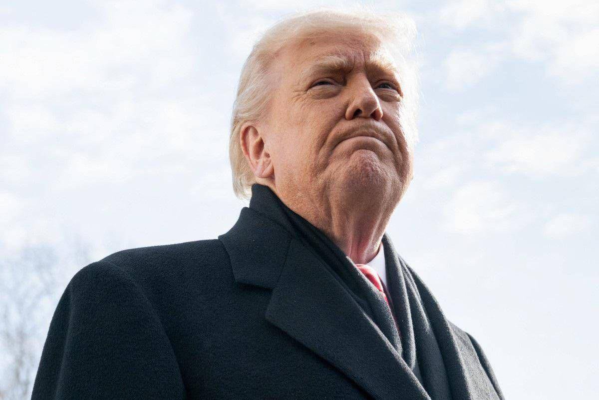 Iran, Trump valuta raid militari: nel mirino leader, siti nucleari e apparati di sicurezza Iran, Trump valuta raid militari: nel mirino leader, siti nucleari e apparati di sicurezza