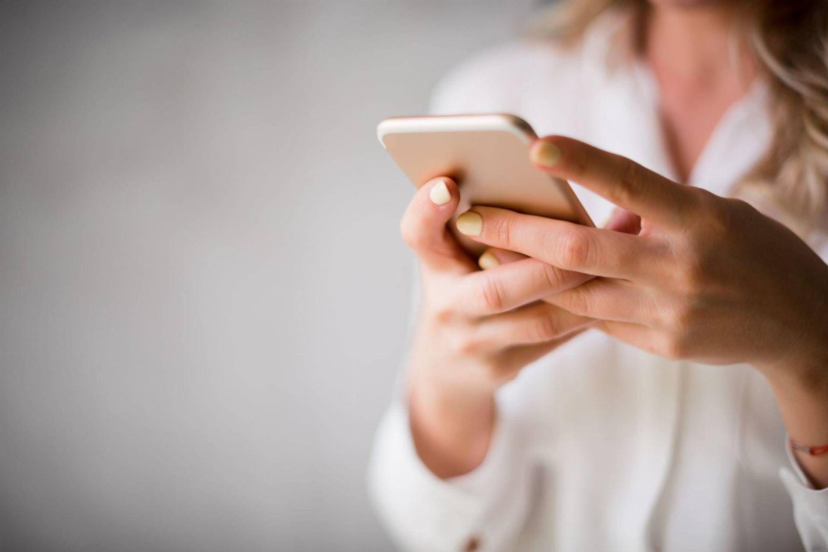 Allarme truffe telefoniche: prefissi esteri e chiamate sospette in aumento in Italia