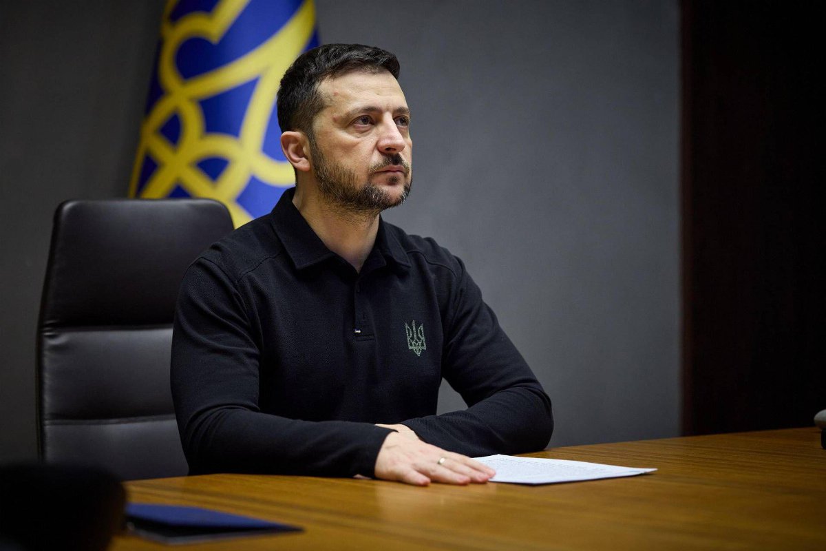 Zelensky incontra i leader europei a Kiev: focus su cessate il fuoco, sicurezza e nuove sanzioni contro Mosca