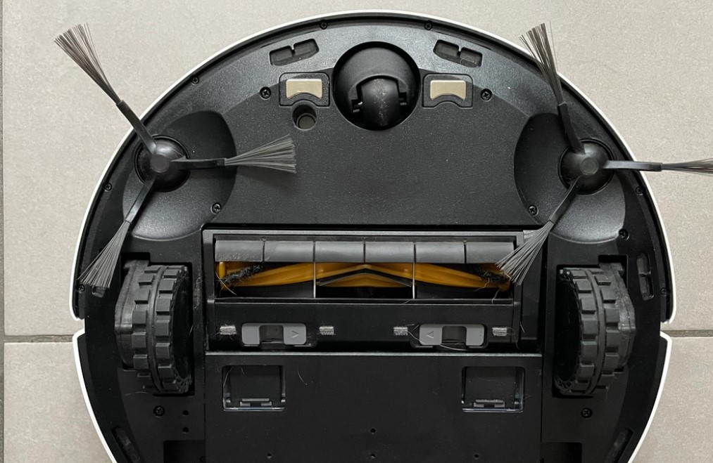 Ecovacs Deebot N8+ : Pulizia completa ed automatica della casa