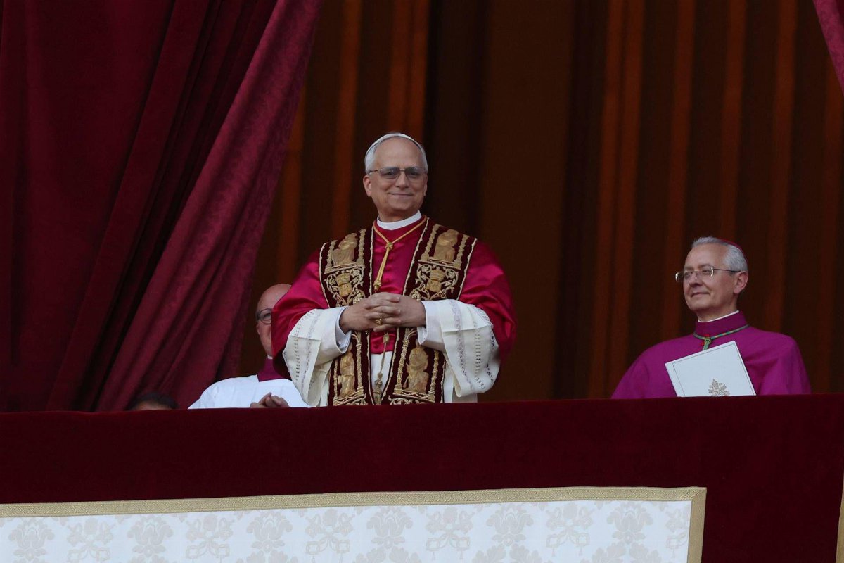 Papa Leone XIV, primo pontefice agostiniano: chi è Robert Francis Prevost e la storia dell