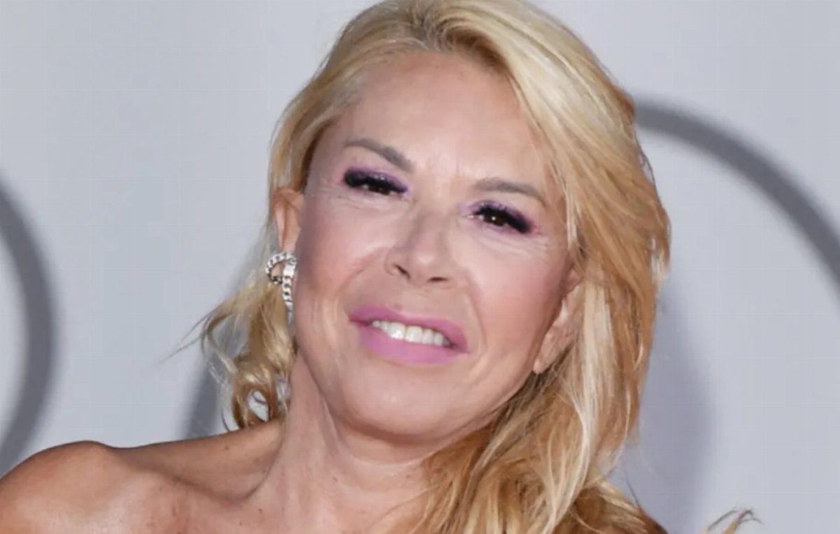 Amici 25: Pettinelli riafferma la maglia a Flavia con una regola settimanale Amici 25: Pettinelli riafferma la maglia a Flavia con una regola settimanale