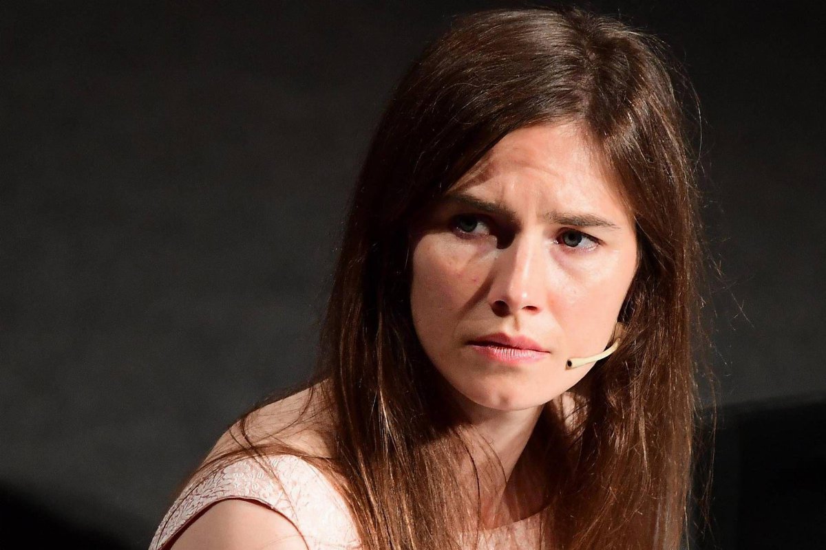 Omicidio Meredith Kercher, la famiglia attacca il documentario su Amanda Knox