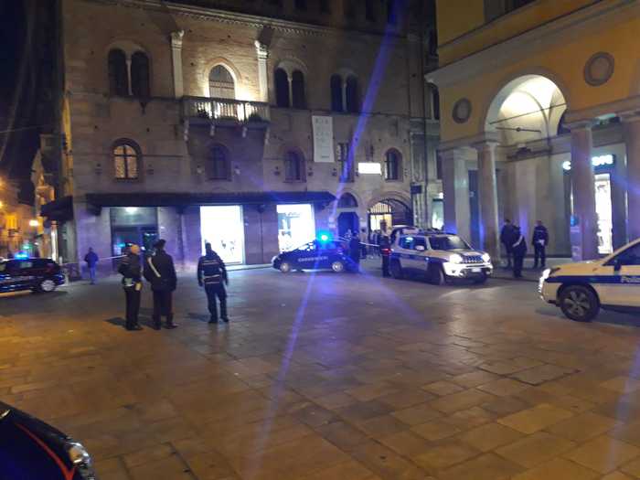 Reggio Emilia, spari e paura : 5 feriti, arrestato il presunto autore Reggio Emilia, spari e paura : 5 feriti, arrestato il presunto autore