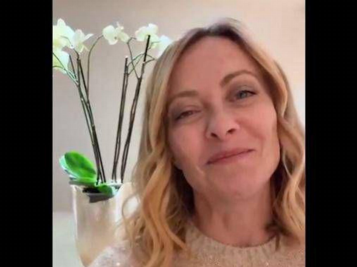 Festa della Mamma, Video Meloni: Essere madre è la sfida più straordinaria della vita
