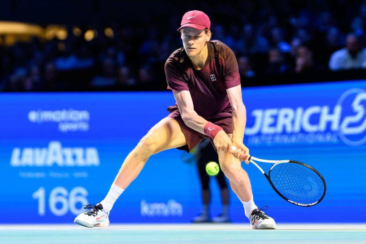 Sinner-Zverev, sfida per il titolo a Vienna: orario ore 14.00, precedenti e dove seguire la finale Sinner-Zverev, sfida per il titolo a Vienna: orario ore 14.00, precedenti e dove seguire la finale