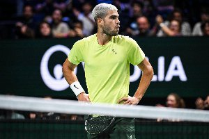 alcaraz fuori alcaraz fuori