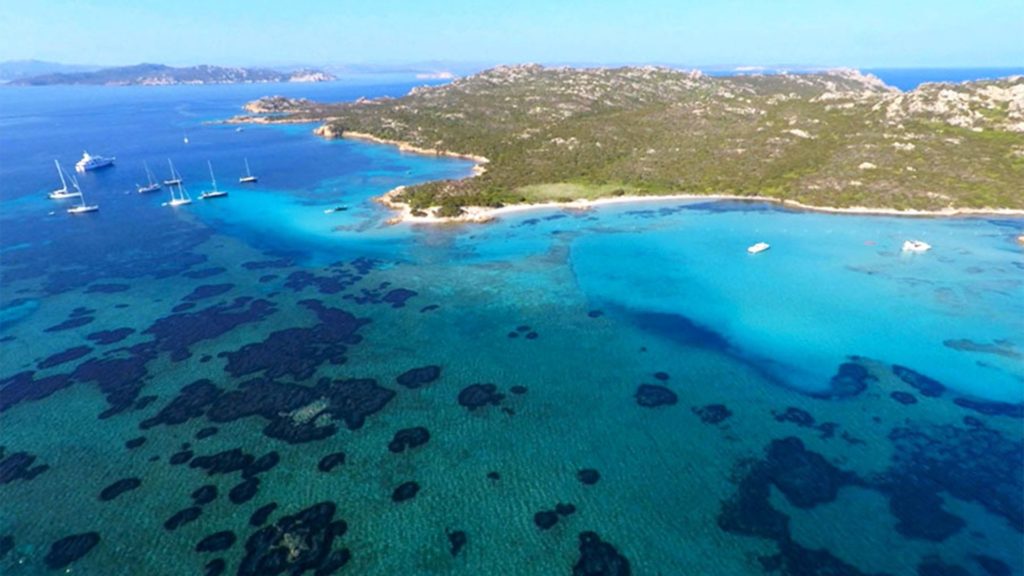 Una vacanza in Sardegna: quando partire, come raggiungere l’isola