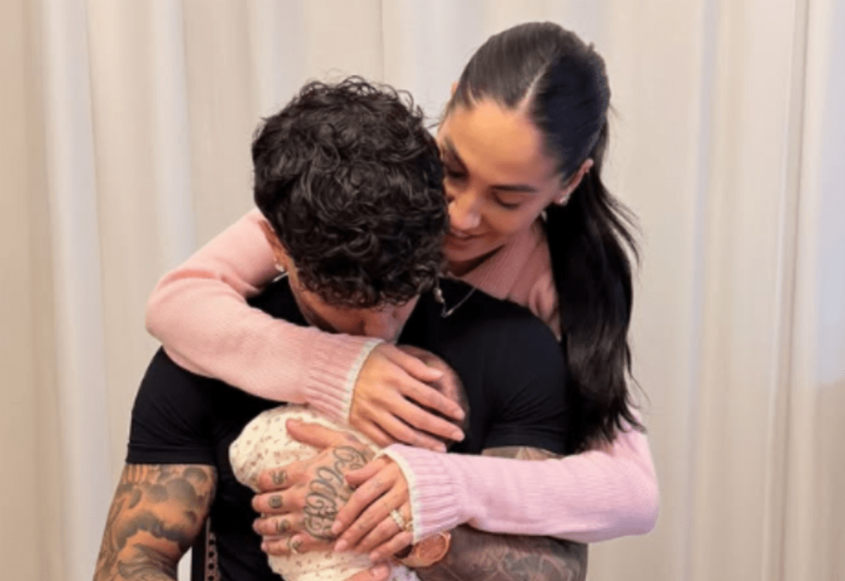 Giulia De Lellis e Tony Effe celebrano il primo mese di Priscilla tra tenerezza e chiarimenti Giulia De Lellis e Tony Effe celebrano il primo mese di Priscilla tra tenerezza e chiarimenti