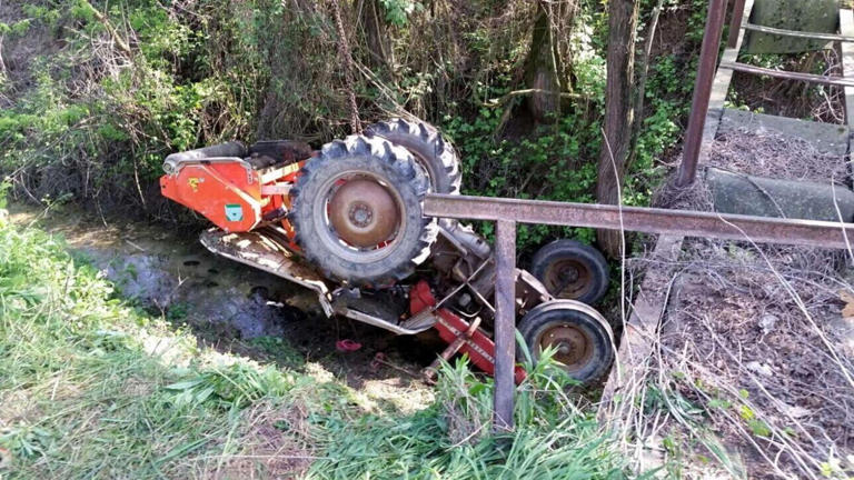 Varese: 52enne Carlo Petrolo muore schiacciato dal suo trattore