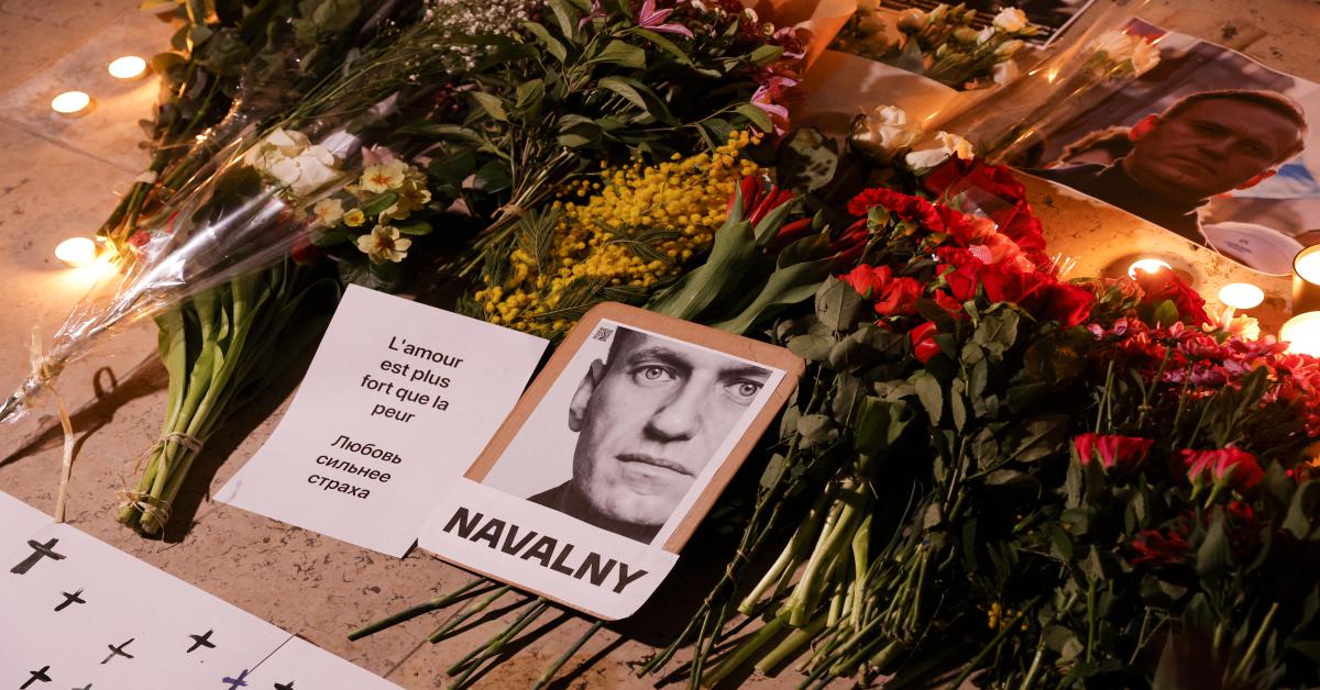 Navalny, tutte le domande sulla morte: dal cuore al veleno, le ipotesi