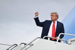 trump esulta