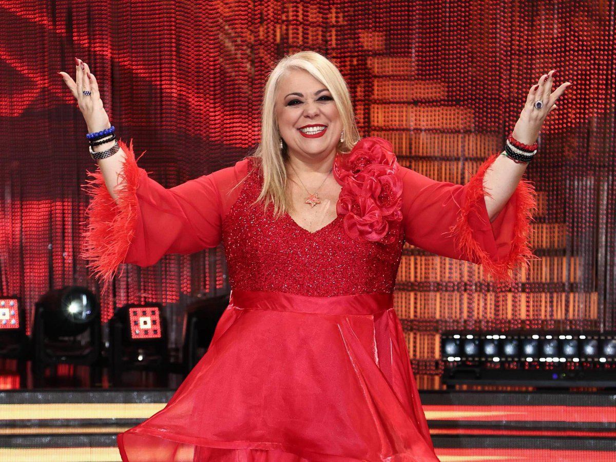 Rossella Erra, 17 chili in meno e una scelta ferma: Natale senza sgarri Rossella Erra, 17 chili in meno e una scelta ferma: Natale senza sgarri