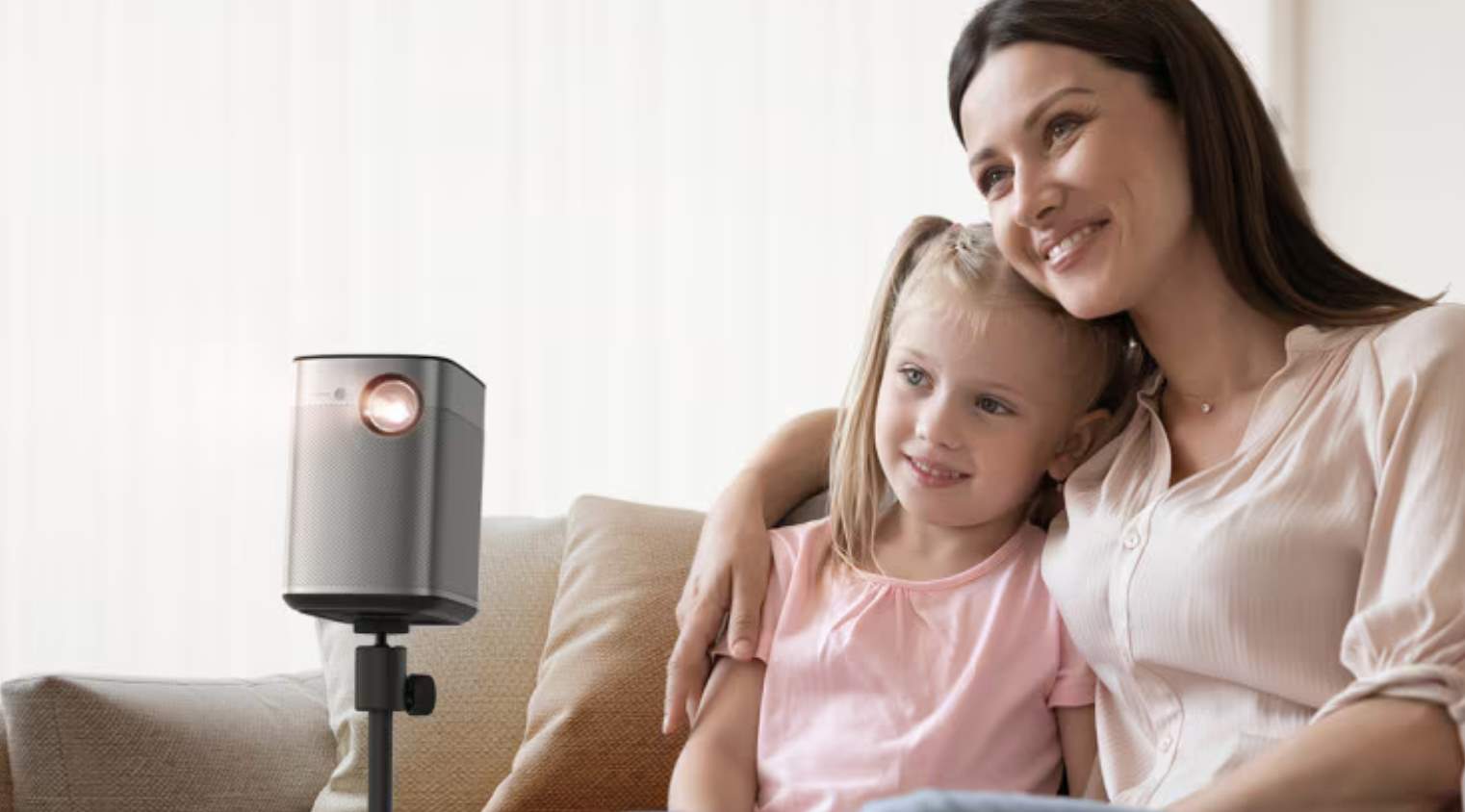 xgimi annunciati XGIMI: annunciati 4 nuovi proiettori smart