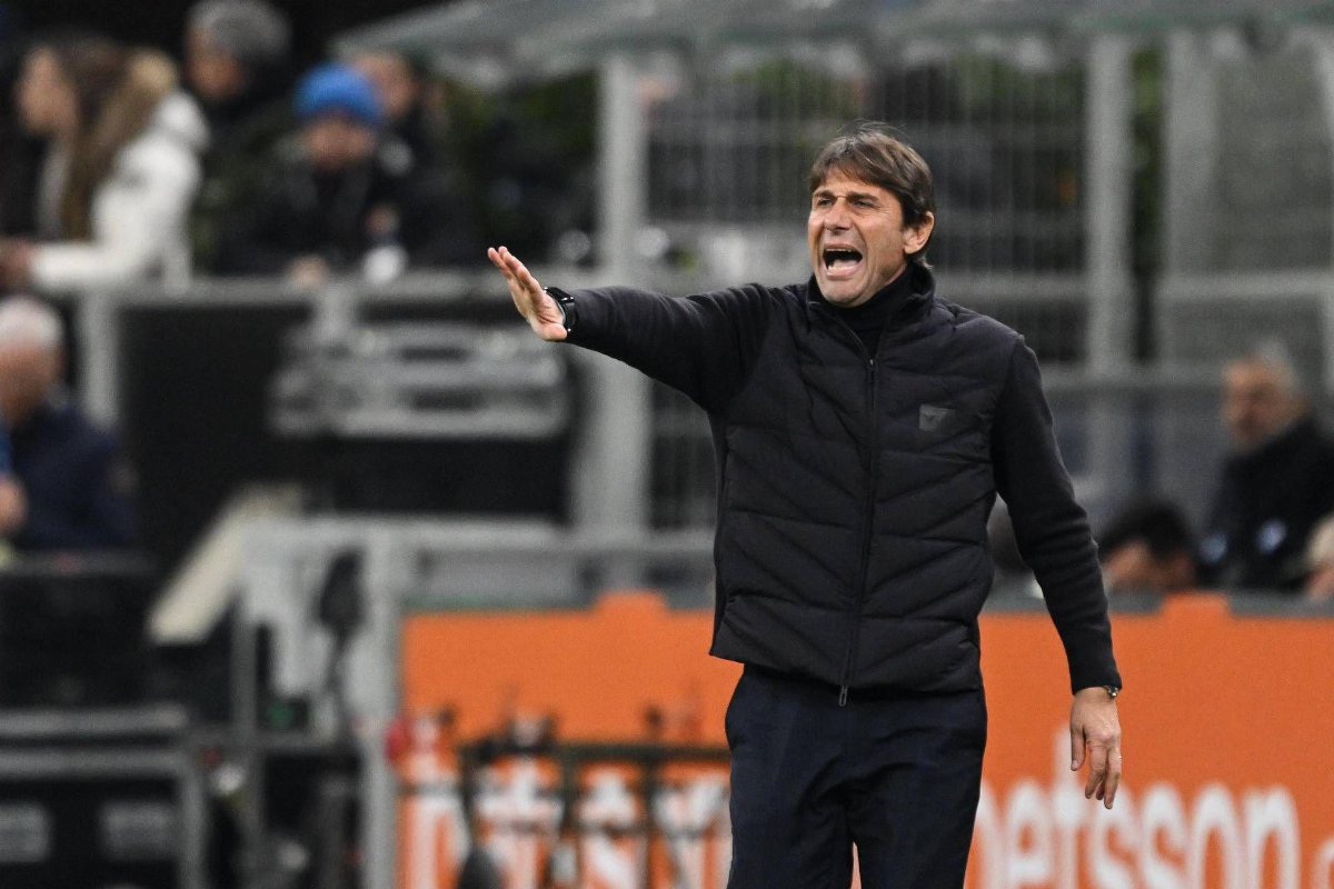 Inter-Napoli, rigore dopo il Var e Conte espulso: cosa è accaduto a San Siro Inter-Napoli, rigore dopo il Var e Conte espulso: cosa è accaduto a San Siro