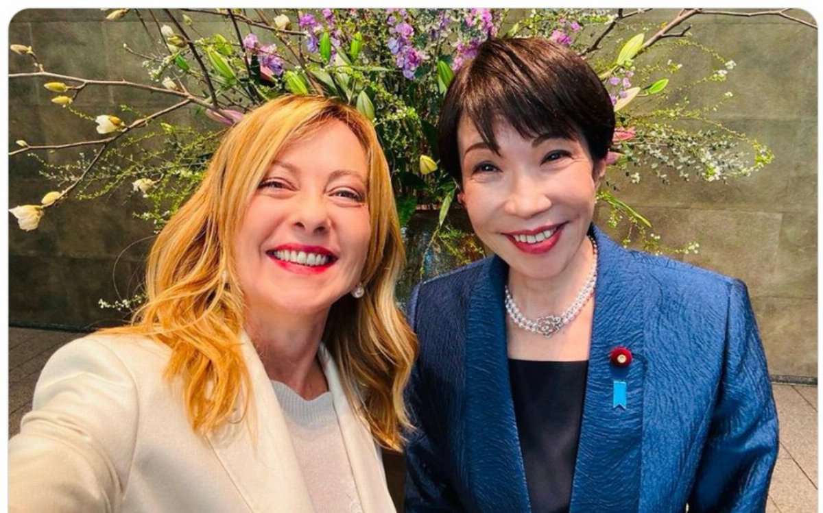 Meloni e Takaichi, incontro a Tokyo tra manga e simboli di amicizia