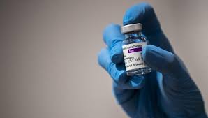 Covd-19 : Vaccino AstraZeneca anche per over 65enni