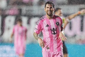 messi rinnova messi rinnova