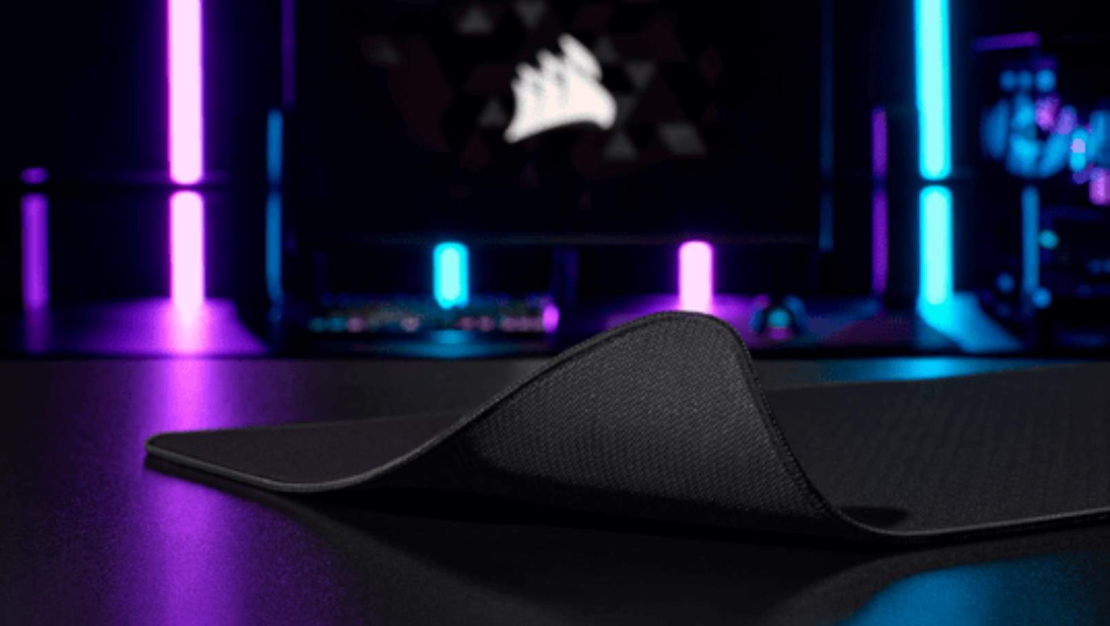 corsair annuncia CORSAIR annuncia i mouse pad in tessuto MM500