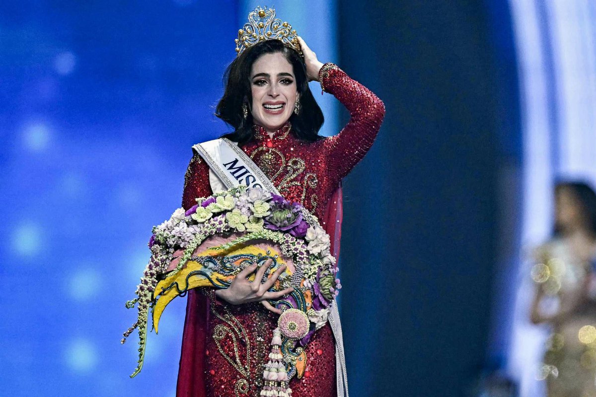 Miss Universe 2025, Fatima Bosch incoronata tra scandali, accuse e dimissioni Miss Universe 2025, Fatima Bosch incoronata tra scandali, accuse e dimissioni