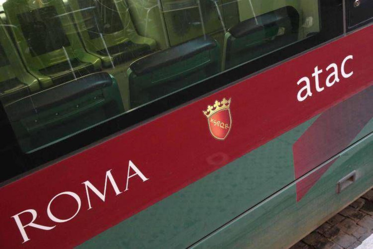 Sciopero Atac a Roma: stop a bus e metro oggi, gli orari garantiti Sciopero Atac a Roma: stop a bus e metro oggi, gli orari garantiti