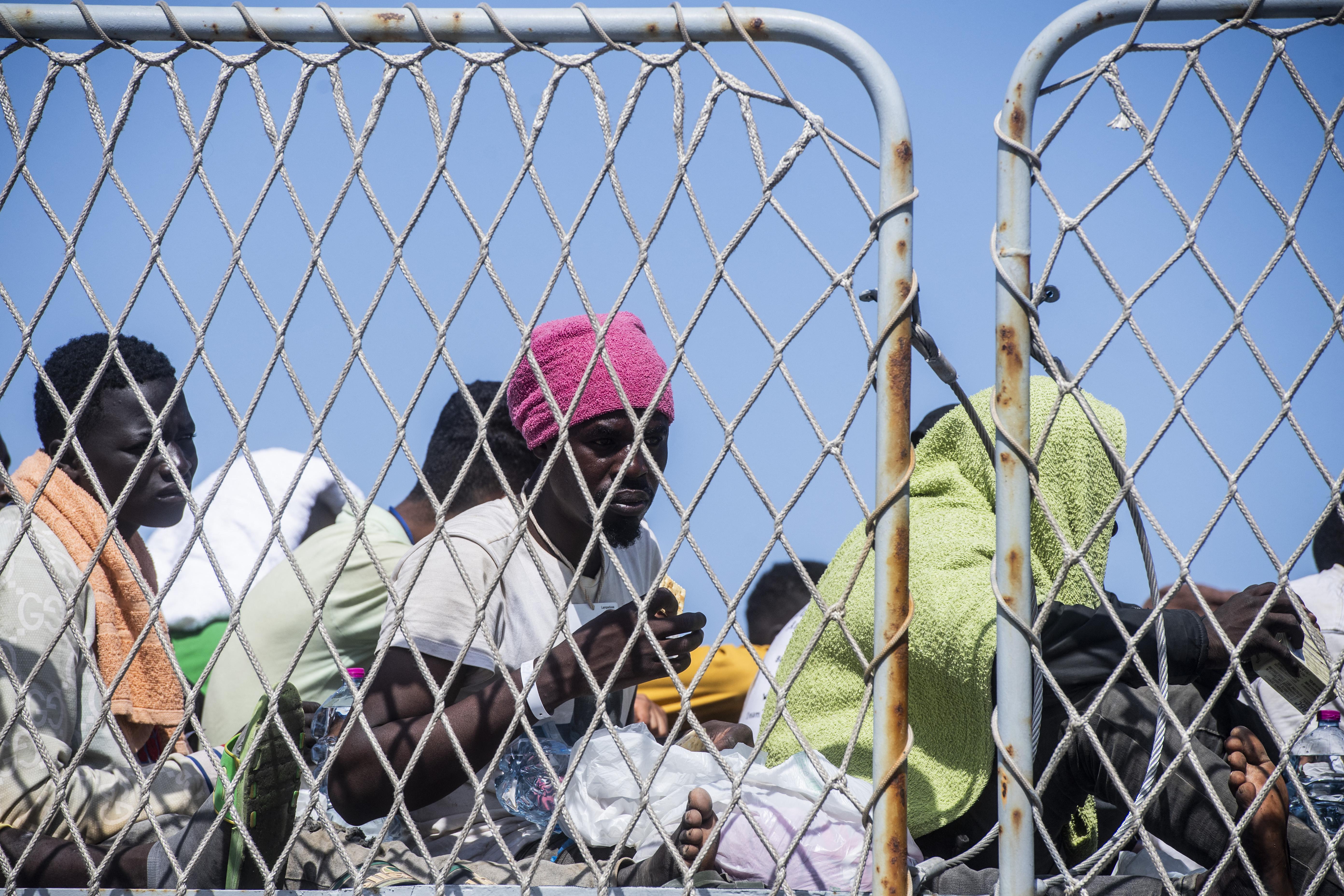migranti approvato migranti approvato