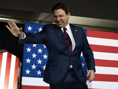 Ron DeSantis Abbandona le Primarie e si unisce al sostegno di Donald Trump