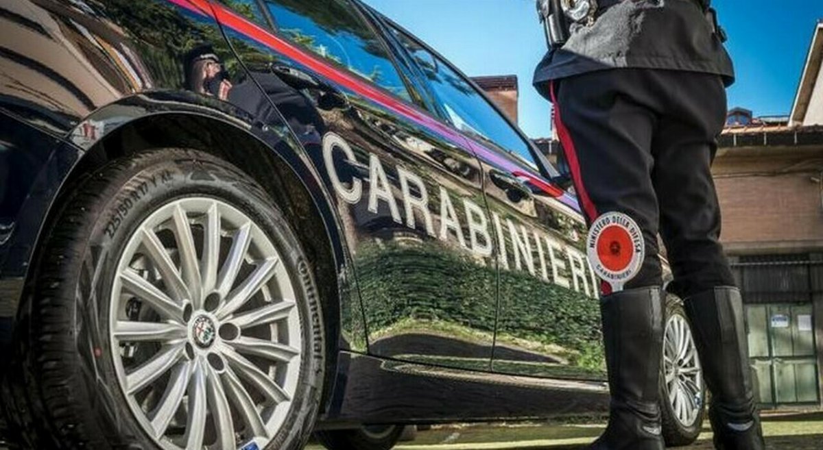 Donna di 49 anni trovata morta in casa a Melissano, sequestrati cellulari e flaconi