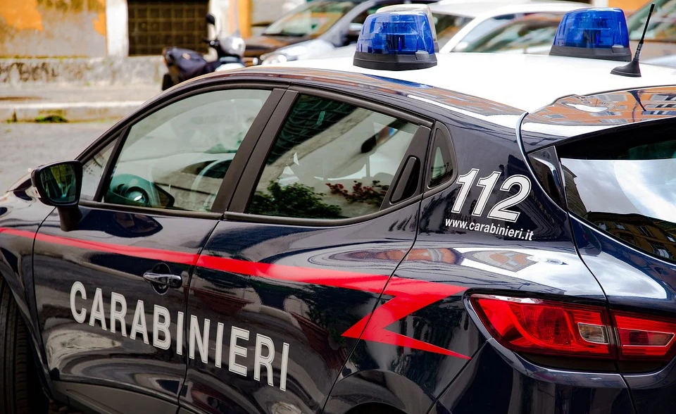 Strage notturna nel Vibonese: Due persone morte in un tragico incidente stradale