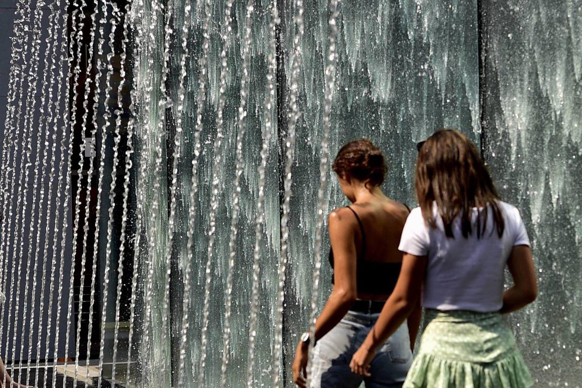 Meteo, Weekend bollente in Italia: allerta caldo tra sabato e domenica in sei città Meteo, Weekend bollente in Italia: allerta caldo tra sabato e domenica in sei città
