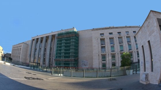 Firme false M5S a Palermo, 12 condanne e due assolti