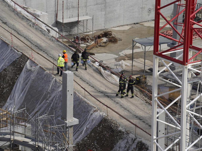 Esselunga , cantiere di Firenze: Un boato fortissimo, poi le urla!