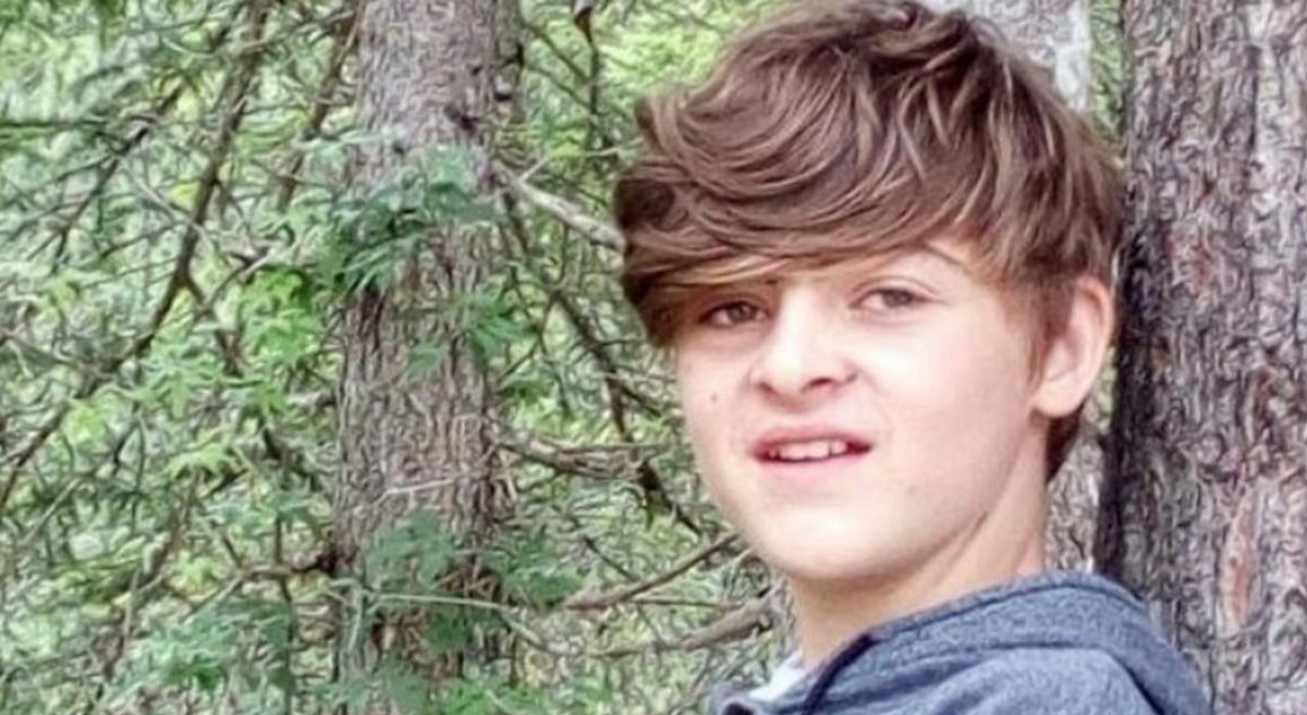 Francesco Gianello, 14 anni morto per tumore al femore: genitori a processo e al centro il metodo Hamer