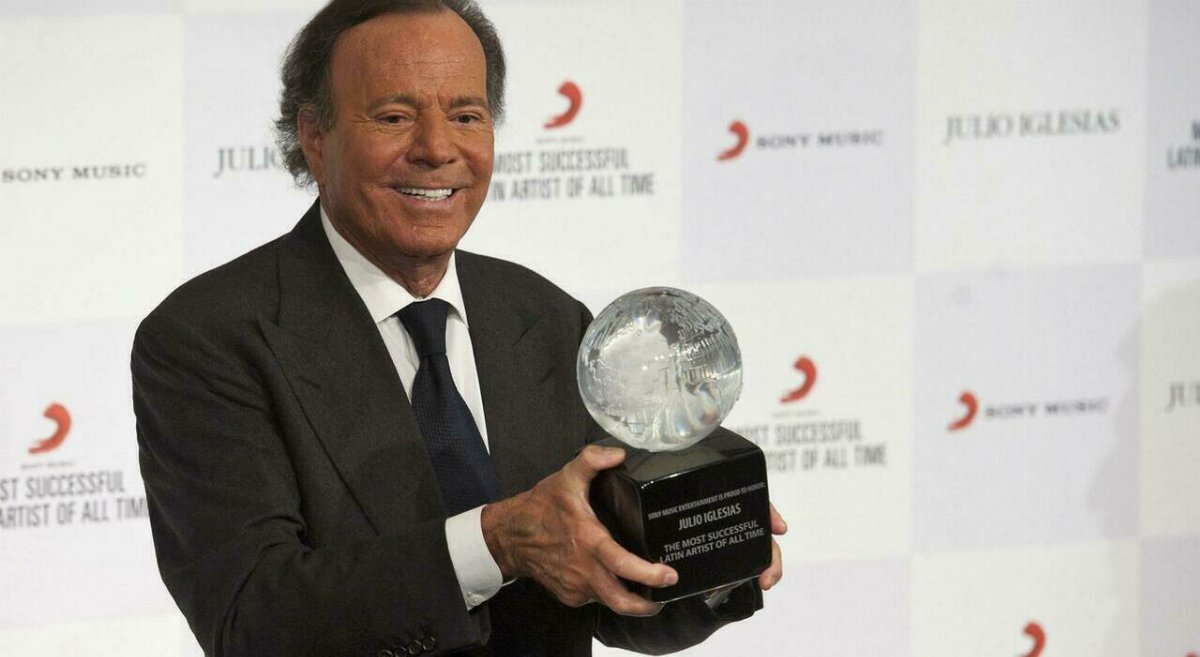 Julio Iglesias e le accuse di violenza sessuale, cosa emerge sulle denunce di domestica e fisioterapista Julio Iglesias e le accuse di violenza sessuale, cosa emerge sulle denunce di domestica e fisioterapista