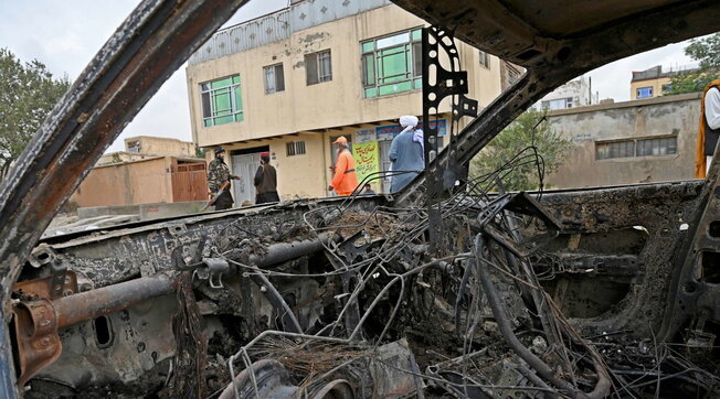 Kabul : almeno 4 morti per bomba su minibus