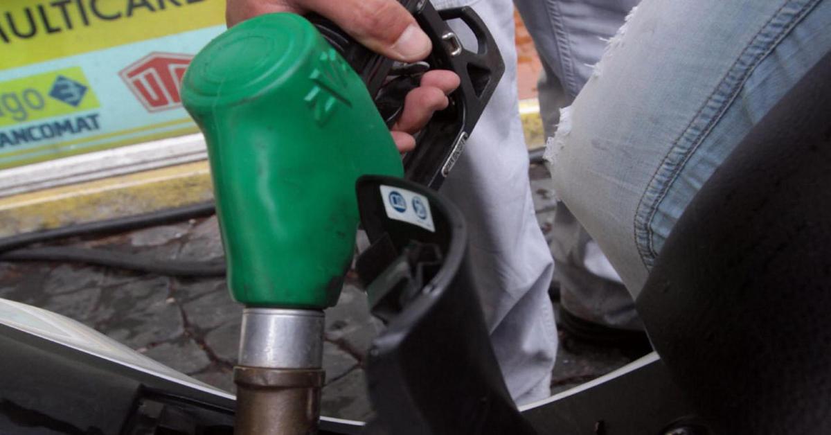 Carburanti, in calo prezzi benzina e diesel