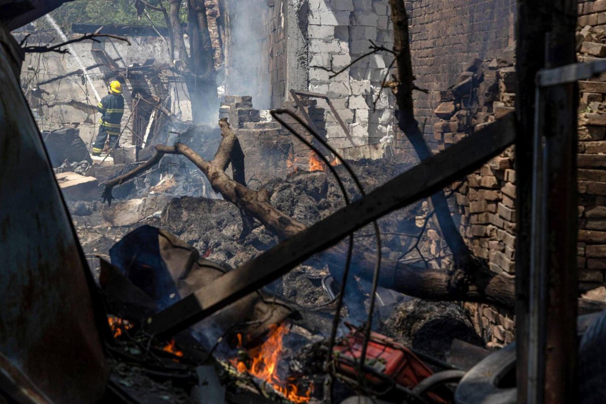 Ucraina, Russia e Usa aprono i negoziati ad Abu Dhabi: il Donbass al centro del confronto Ucraina, Russia e Usa aprono i negoziati ad Abu Dhabi: il Donbass al centro del confronto