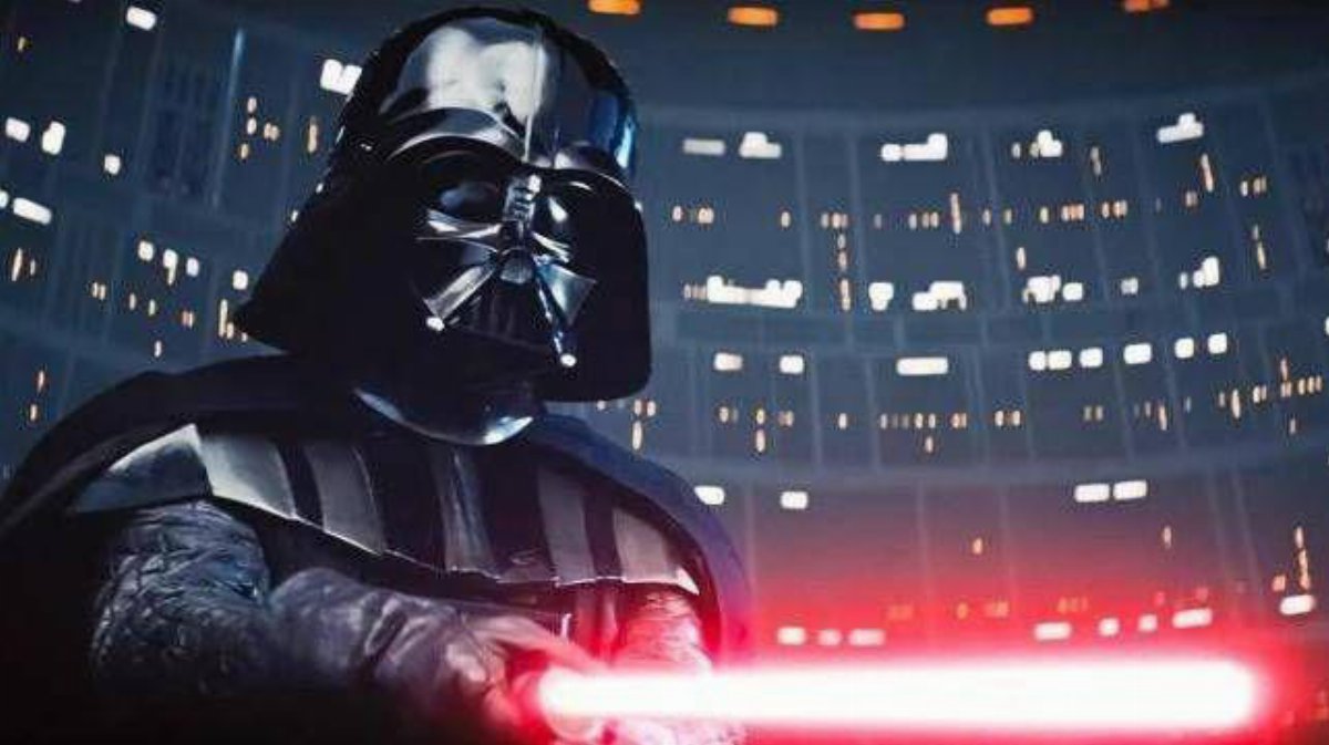 La spada laser di Darth Vader diventa il cimelio più caro di Star Wars: venduta per 3,4 milioni La spada laser di Darth Vader diventa il cimelio più caro di Star Wars: venduta per 3,4 milioni