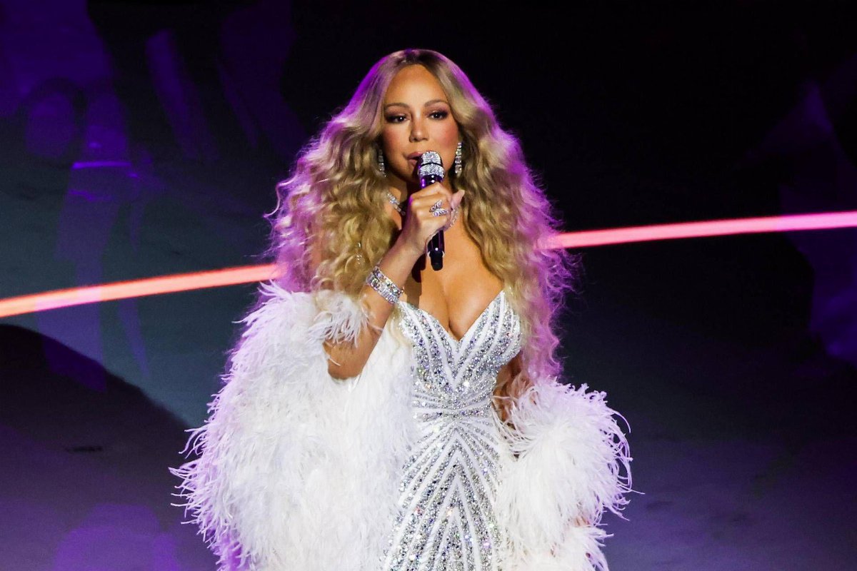 Mariah Carey a San Siro: il trucco del gobbo per cantare Modugno a Milano Cortina 2026