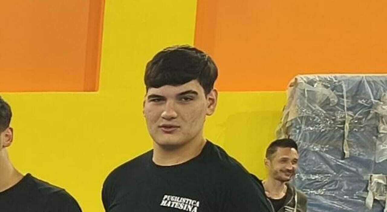 Moto contro un muro ad Alife: muore a 17 anni Andrea Grillo, gravissimo l