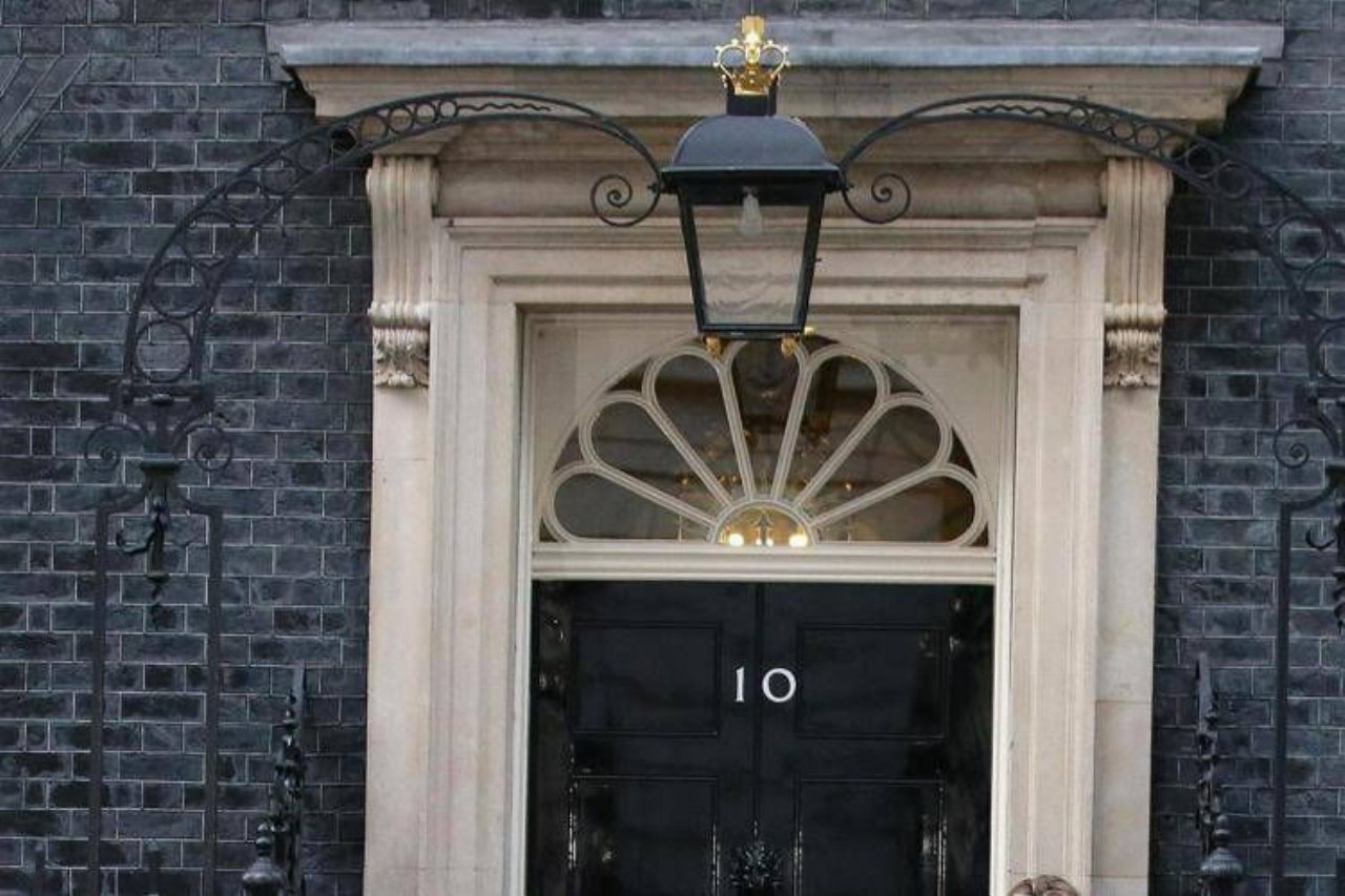 Caso Epstein, nuove dimissioni a Downing Street: lascia il direttore delle Comunicazioni