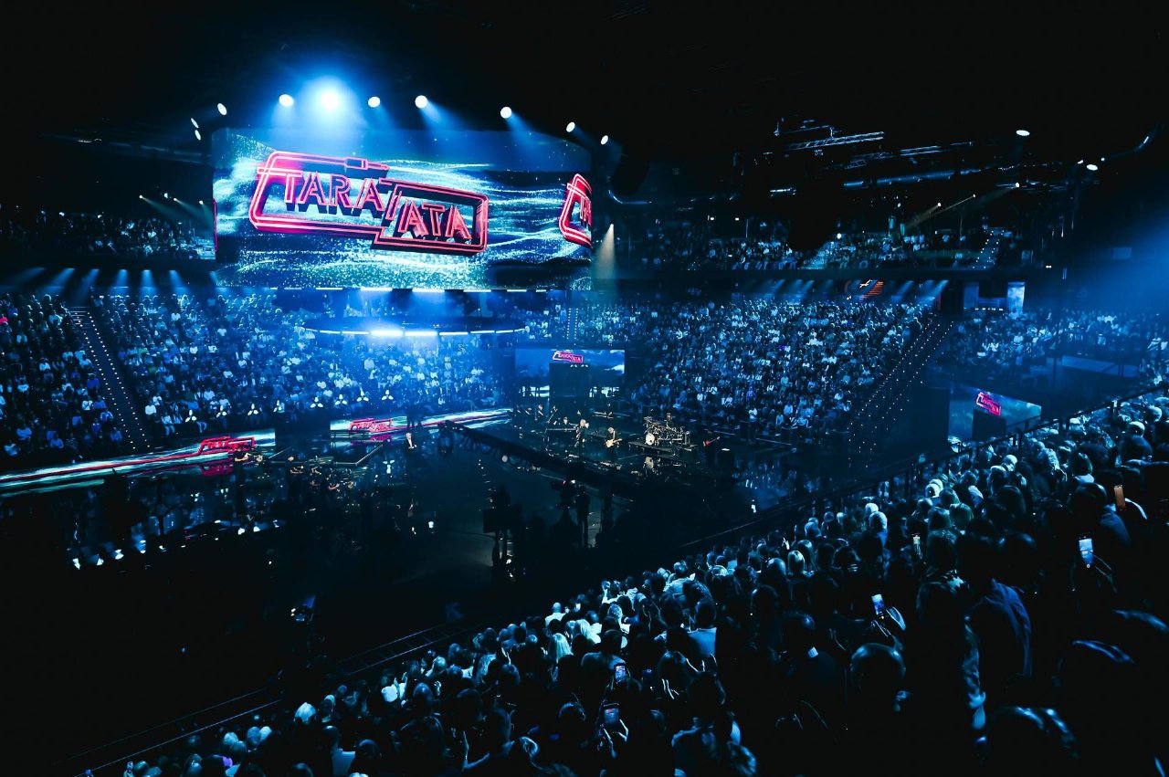 Taratata con Paolo Bonolis torna su Canale 5: ospiti e scaletta della prima serata