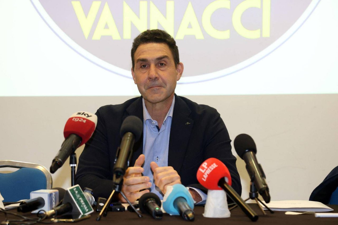 Statuto del partito di Roberto Vannacci, priorità a sicurezza, confini e famiglia