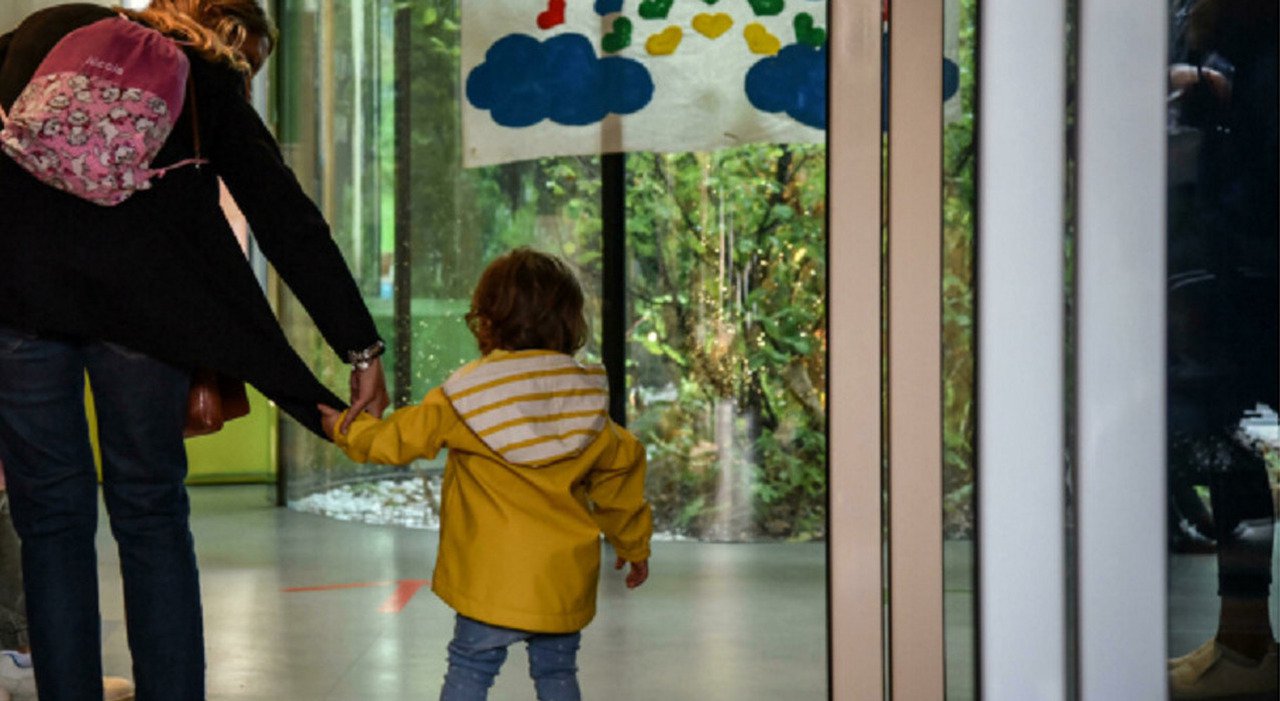 Tentati rapimenti in scuole dell