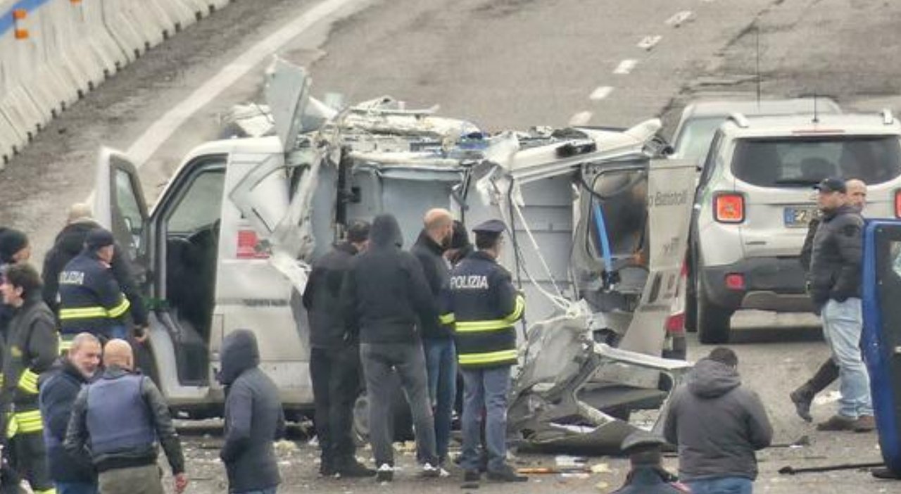 Assalto portavalori in Puglia, trovata un Assalto portavalori in Puglia, trovata un