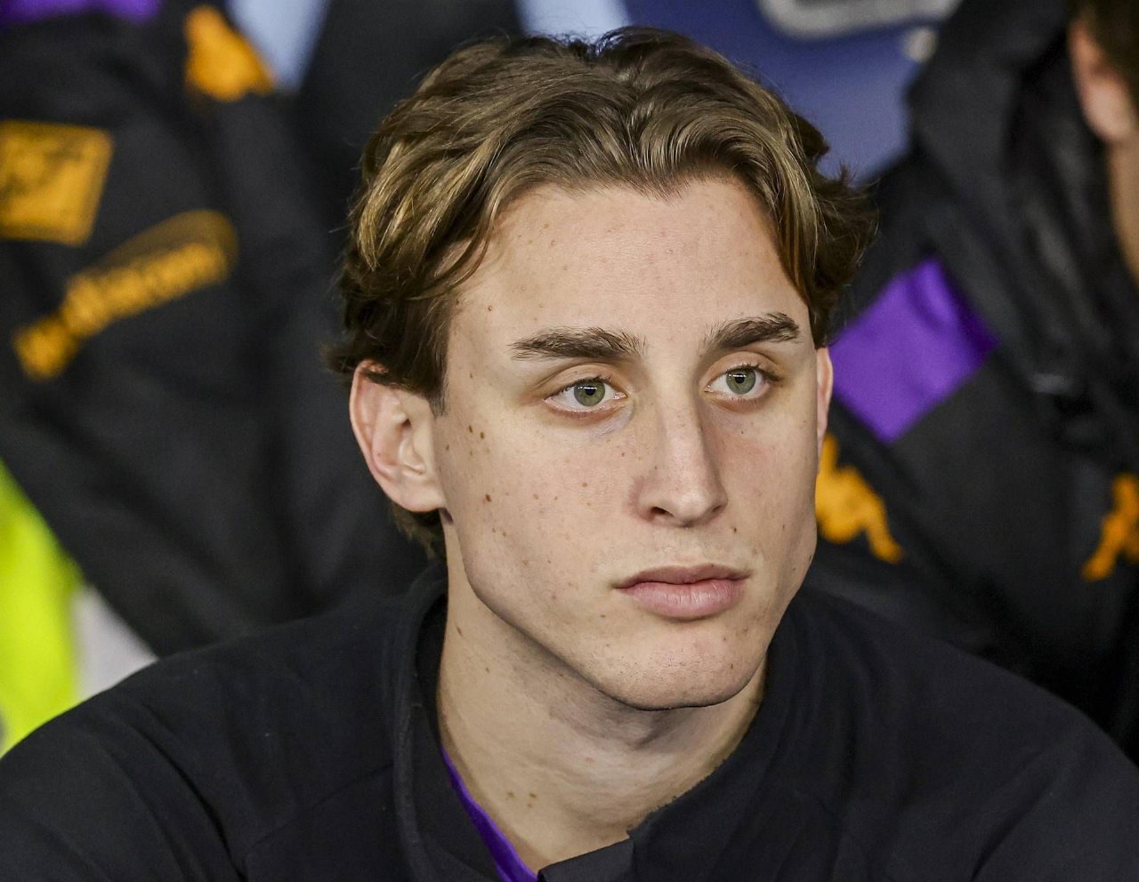 Edoardo Bove torna in campo con il Watford dopo il malore