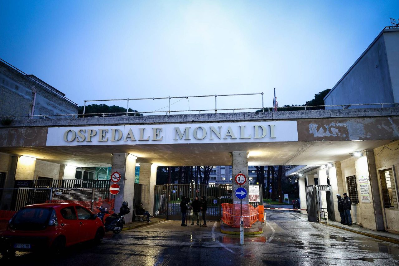 Bimbo in attesa di trapianto a Napoli, condizioni stabili ma resta la cautela Bimbo in attesa di trapianto a Napoli, condizioni stabili ma resta la cautela