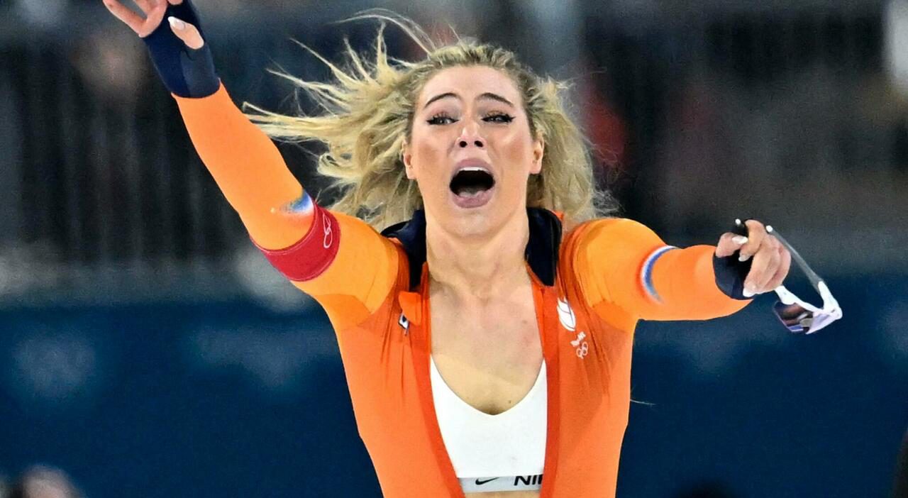 Jutta Leerdam oro nei 1000 metri e il gesto della zip accende il caso marketing