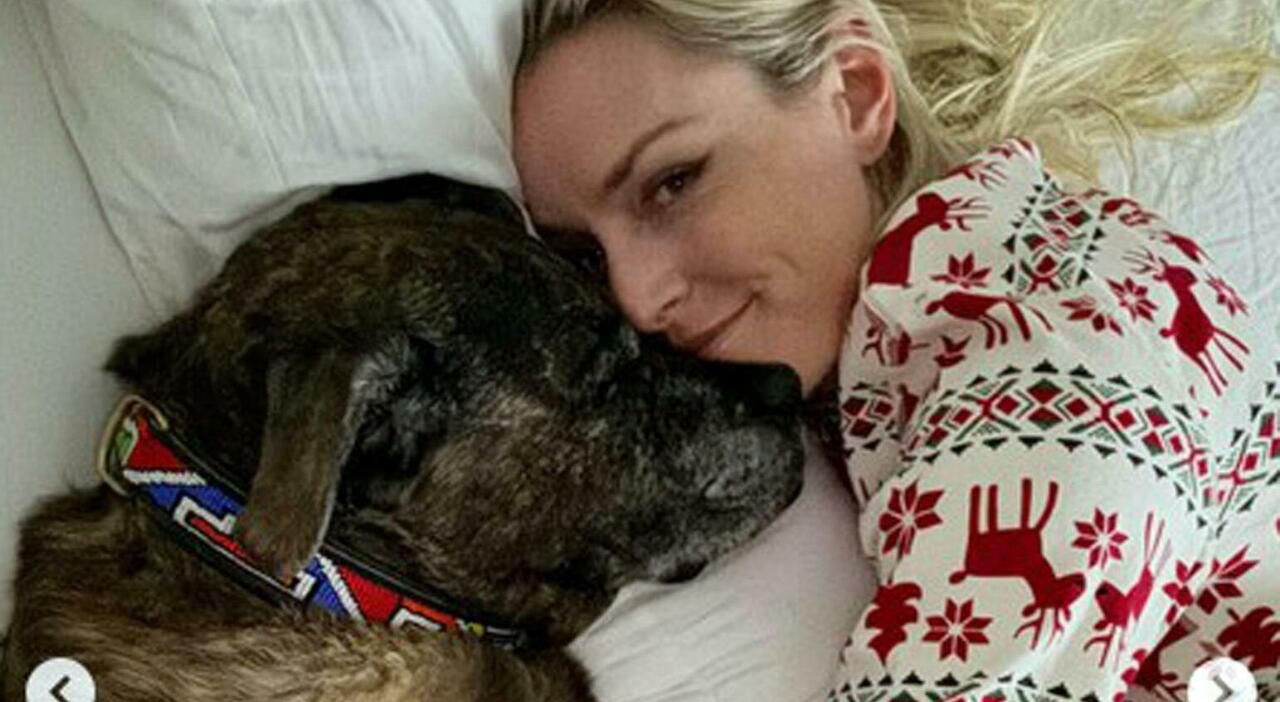 Lindsey Vonn, dolore per la morte del cane Leo durante il ricovero dopo la caduta a Cortina